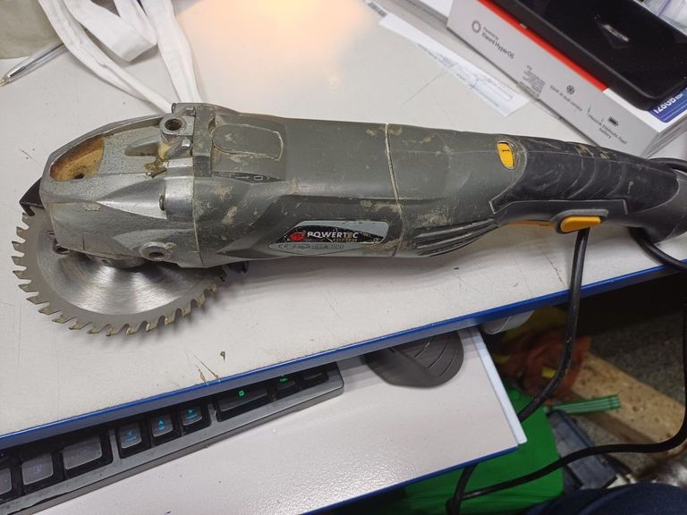 Купити Powertec без назви Б/У