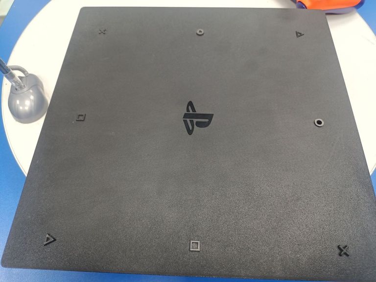 Купить Sony playstation 4 pro Б/У