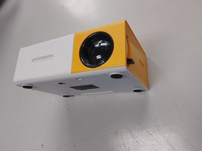 Купить Led Projector без моделі Б/У