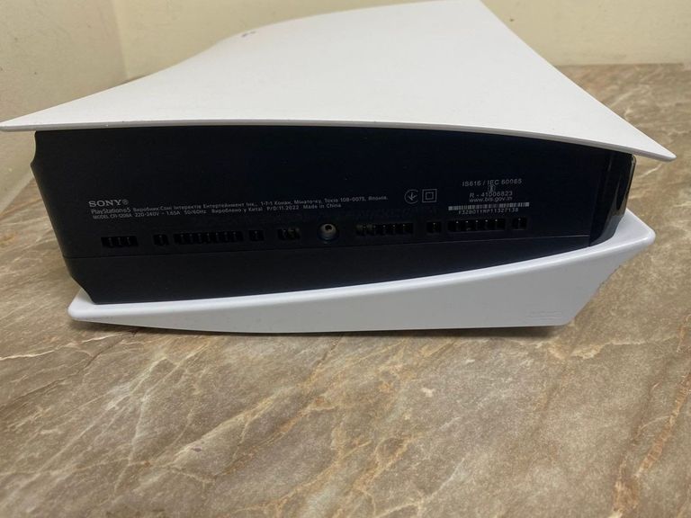 Sony PlayStation 5 825GB Код:01-200758047. Зображення 6