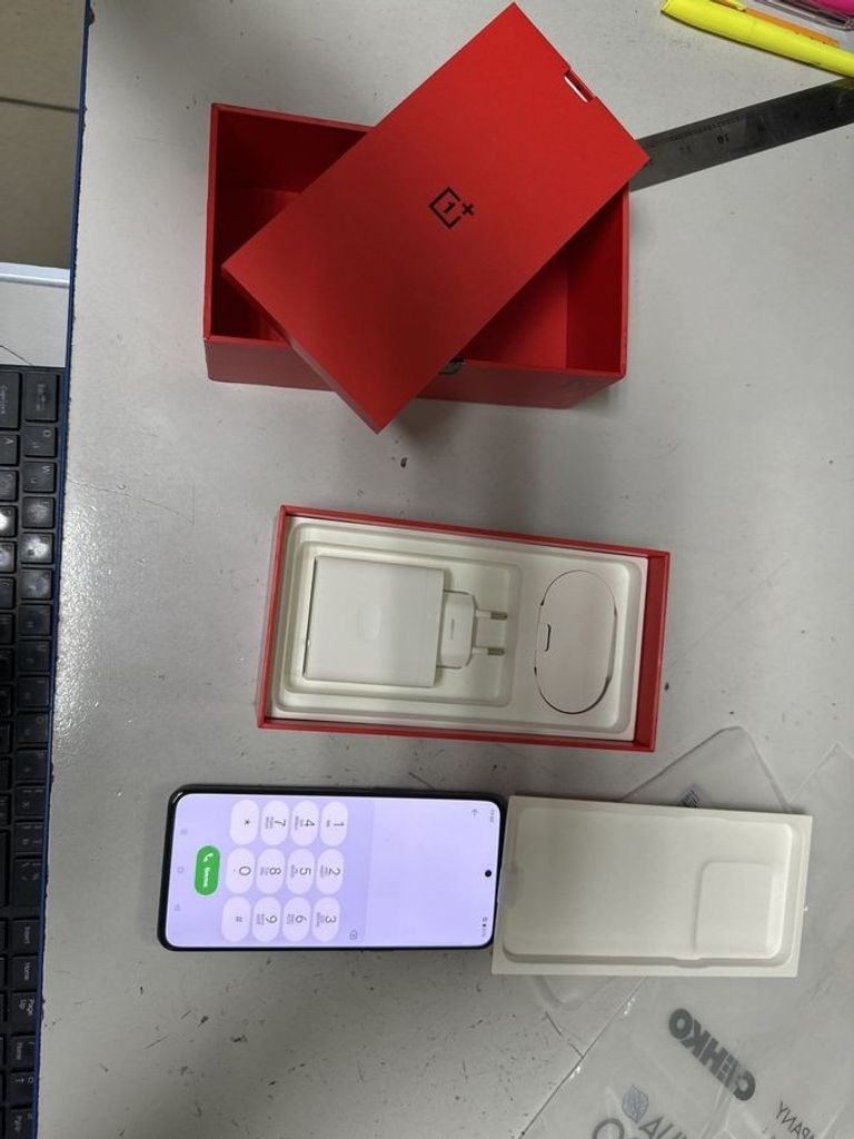 Купити Oneplus 10t 5g 8/128gb Б/У