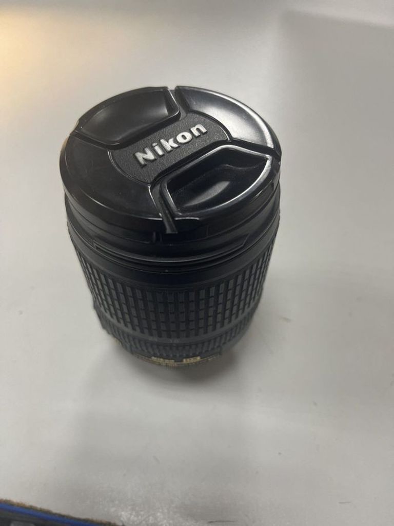 Купити Nikon AF-S DX Nikkor 18-105mm f/3,5-5,6G ED VR Б/У