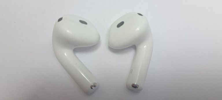 Купити Apple airpods 4 Б/У