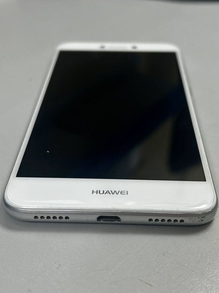 Купити Huawei p8 lite 2021 pra-la1 3/16gb Б/У