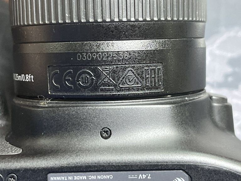 Розпродаж Canon eos 4000d + ef-s 18-55mm macro 0-25m 0,8ft, продавець Техноскарб