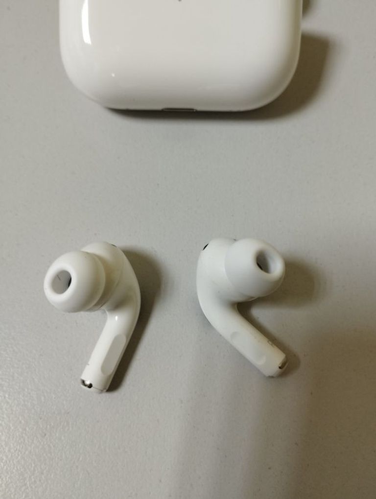 Apple airpods pro 2nd generation with magsafe charging case usb-c Код:01-200856198. Зображення 7