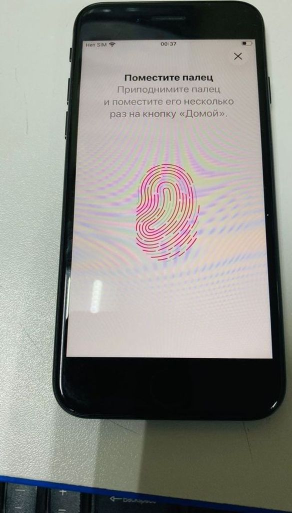 Дешево Apple iPhone SE 2020 64GB Black Slim Box (MHGP3) з ломбарду