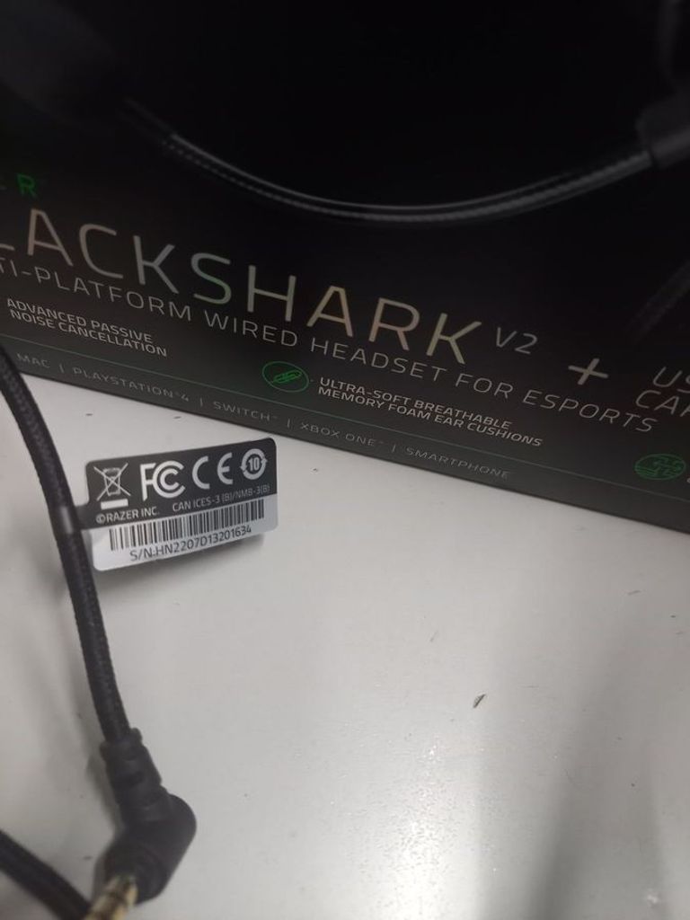 Дешево Razer BlackShark з ломбарду
