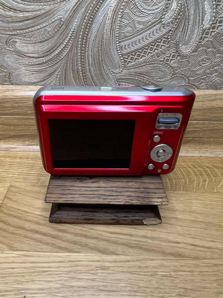 Объявление Samsung ES25 Red Б/У