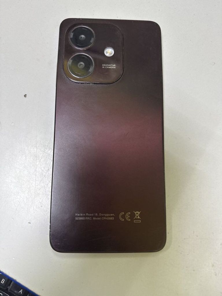 Купити Oppo a60 4/128gb Б/У