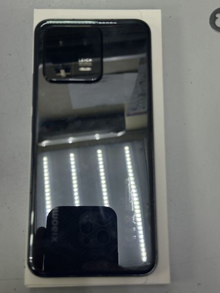 Дешево Xiaomi 13 12/256GB Black з ломбарду
