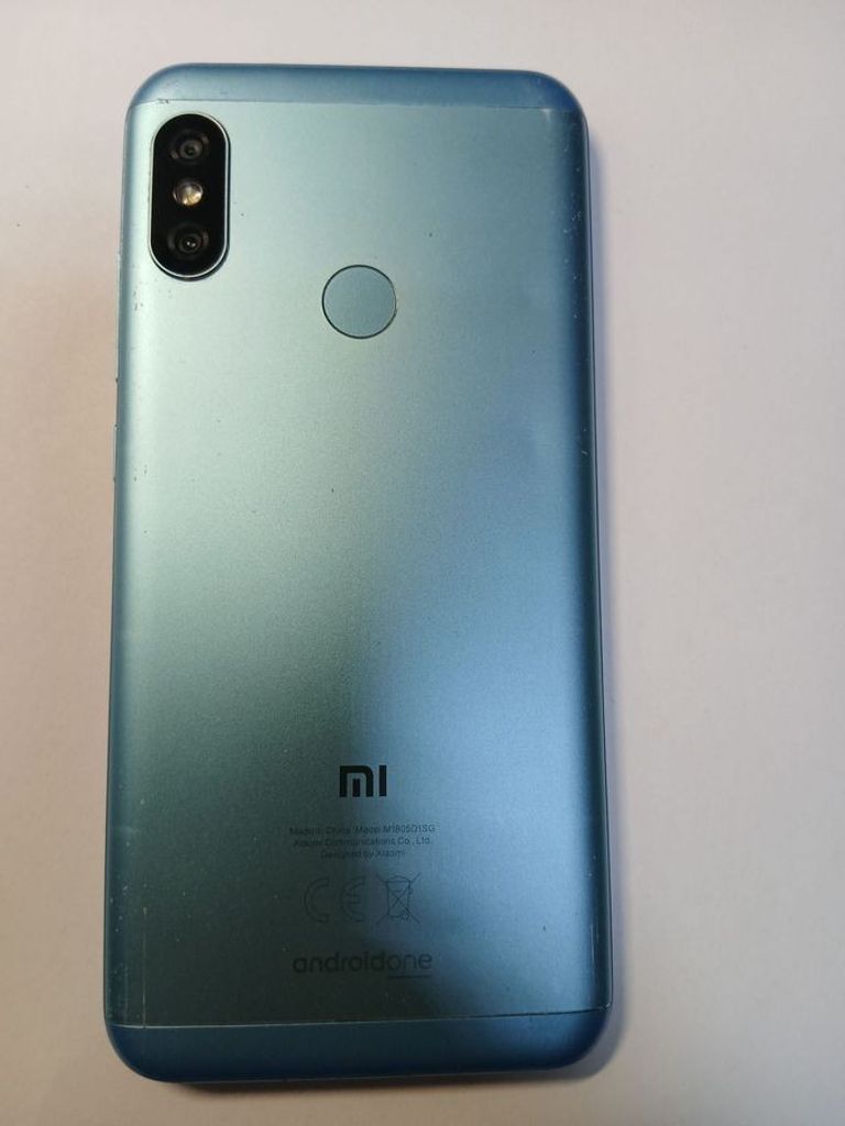 Дешево Xiaomi mi a2 lite 2/32gb з ломбарду