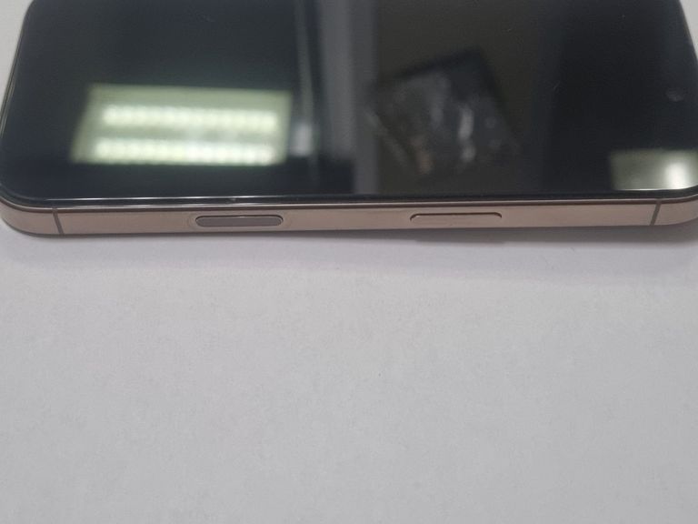 Apple iphone 16 pro 256gb Код:01-200906949. Зображення 6