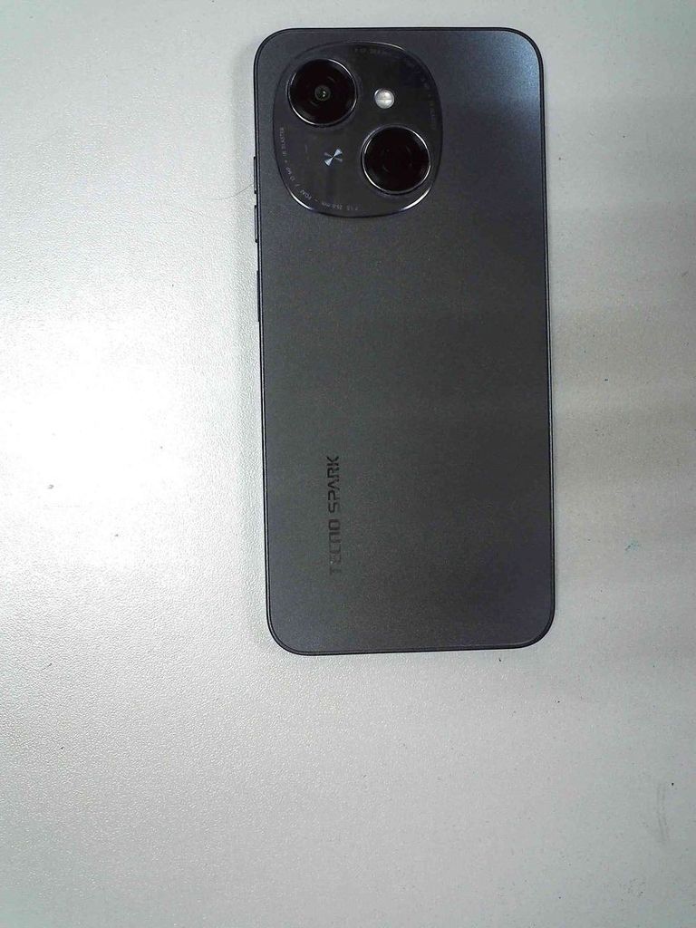 Дешево Tecno spark go 1 kl4 3/64gb з ломбарду
