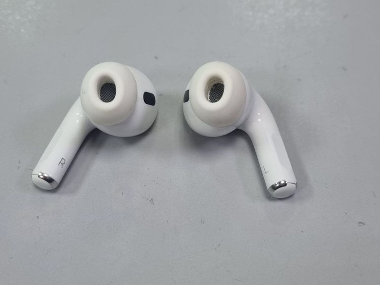 Apple airpods pro 2nd generation magsafe Код:01-200909409. Зображення 9
