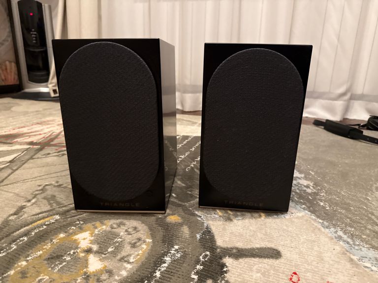 Купити Triangle AIO Twin Black Б/У