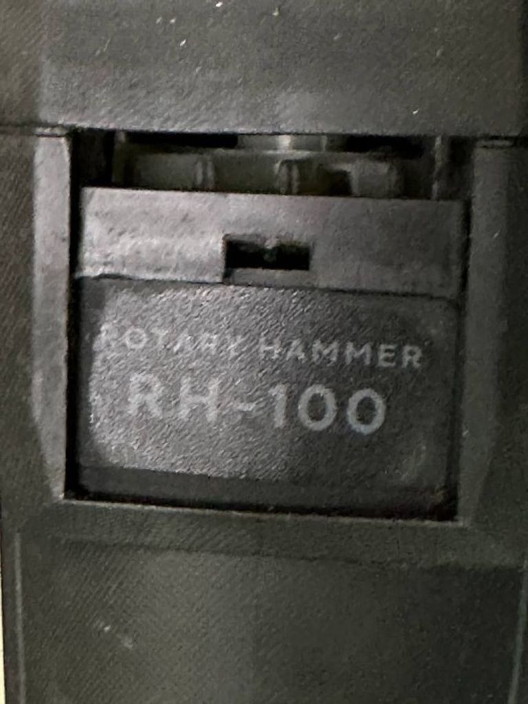 Розпродаж Dnipro-M rh-100, продавець Техноскарб