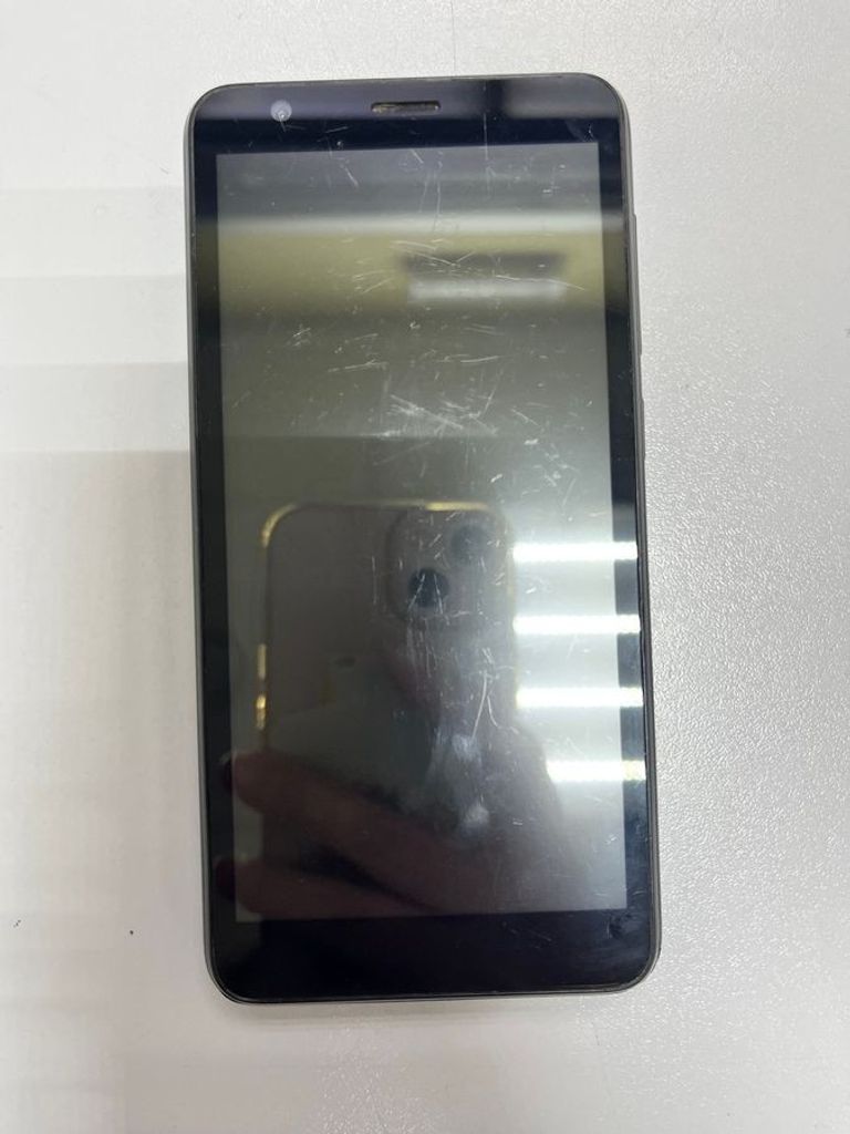 Купити Zte Blade L8 1/16GB Black Б/У
