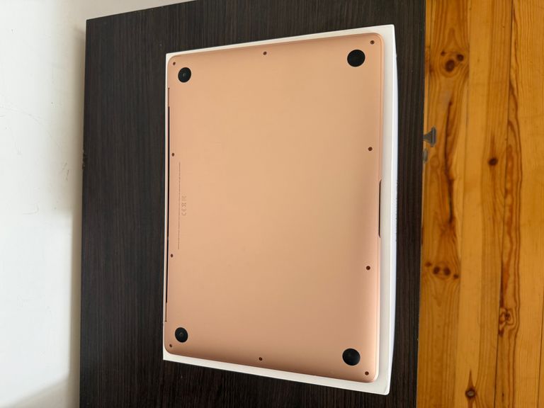 Дешево Apple MacBook Air 13" Gold Late 2020 (MGND3, Z12A0006C) з ломбарду