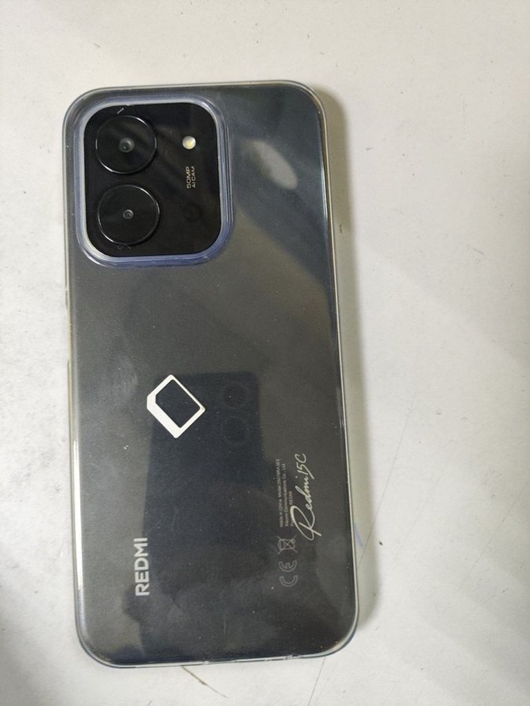 Дешево Xiaomi Redmi 15C 5G 4/128GB Midnight Black з ломбарду