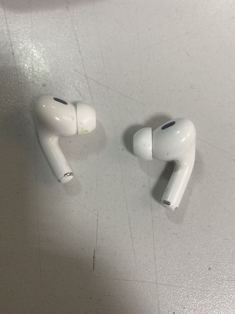 Дешиво Apple airpods pro 2nd generation with magsafe charging case usb-c с ломбарда