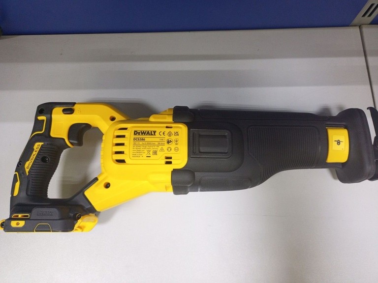 Дешиво Dewalt DCS386T1 с ломбарда