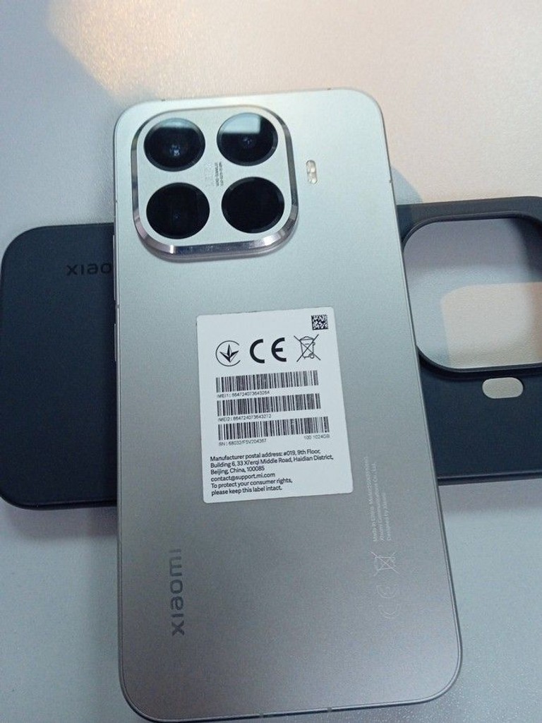 Купити Xiaomi 15T Pro 12/1TB Titan Gray Б/У
