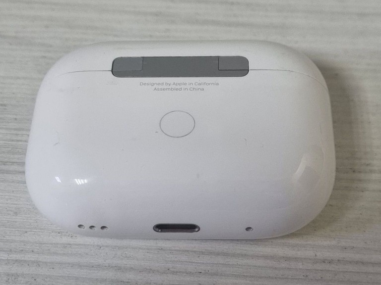Apple airpods pro 2nd generation magsafe Код:01-200939812. Изображение 8