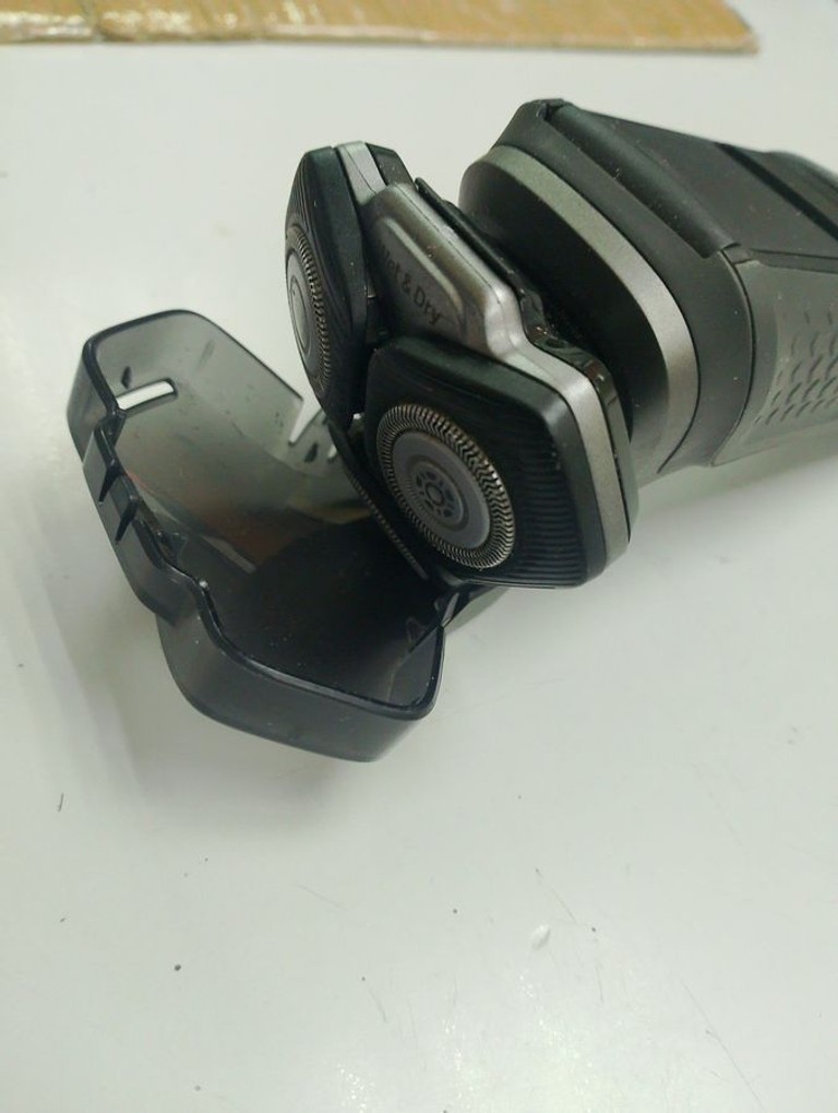 Оголошення Philips Shaver series 5000 S5587/10 Б/У