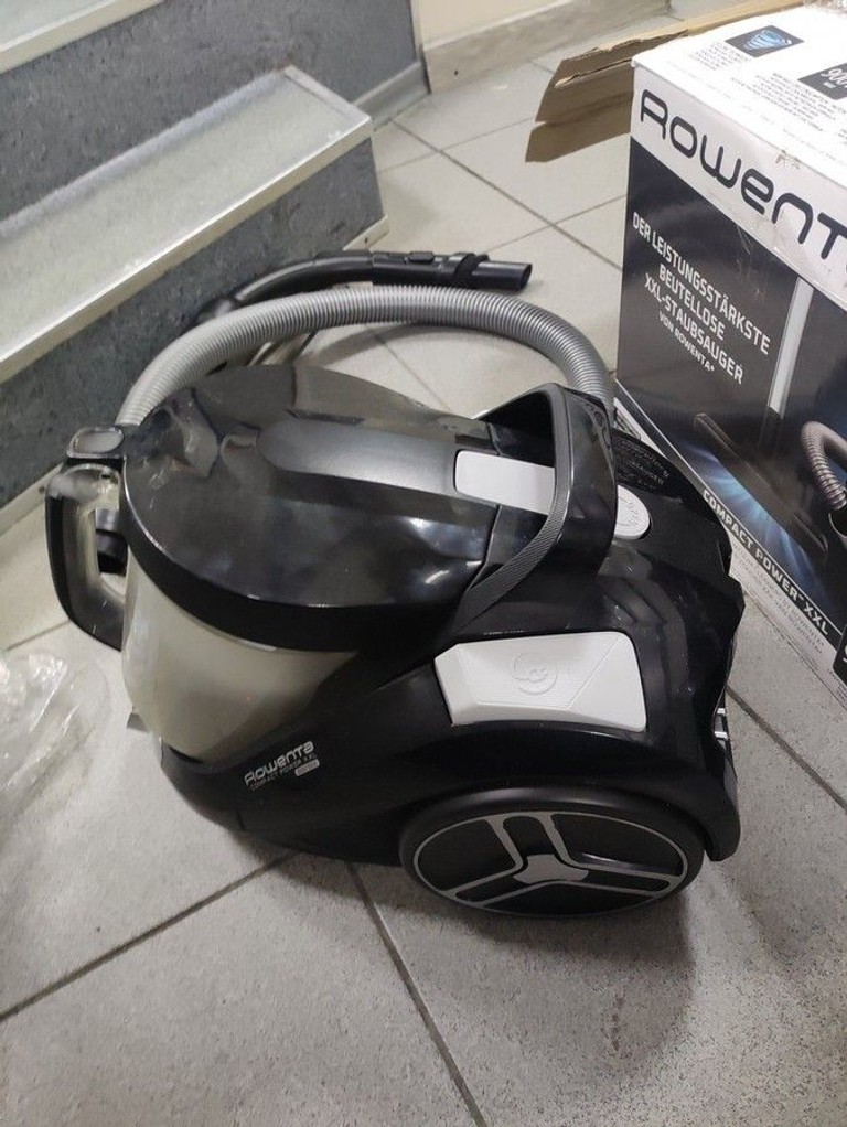 Дешиво Rowenta Compact Power XXL Classic + Kit RO4B25EA с ломбарда