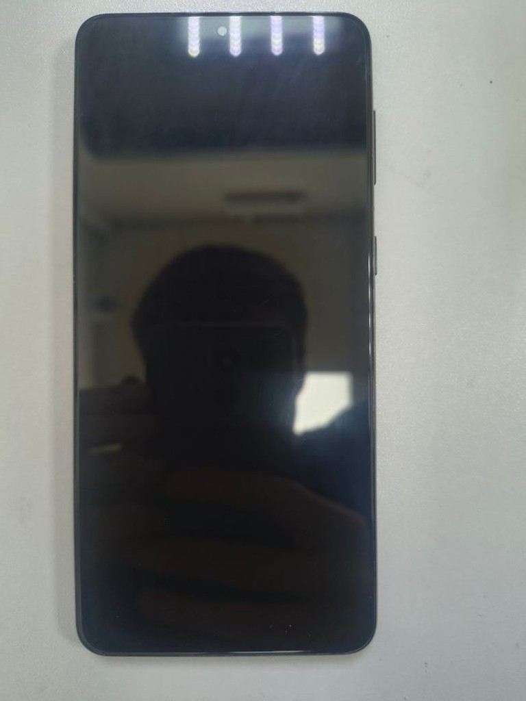 Оголошення Samsung galaxy s21+ 8/128gb Б/У
