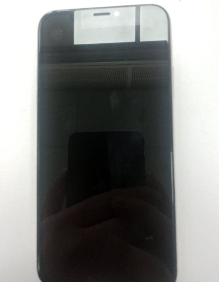 Купити Apple iphone xs 64gb Б/У