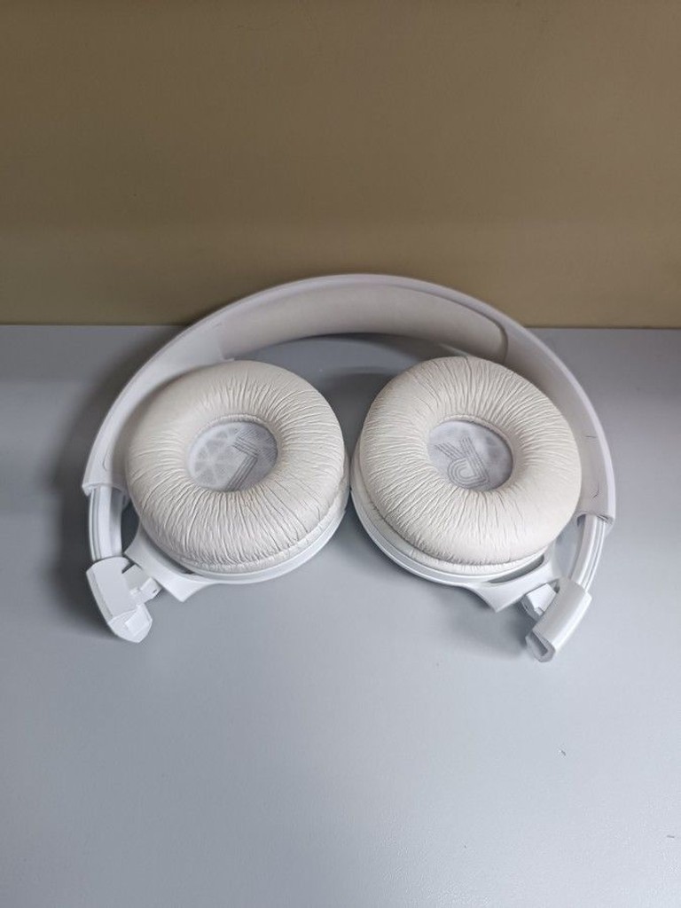 Дешево Jbl tune 520bt з ломбарду
