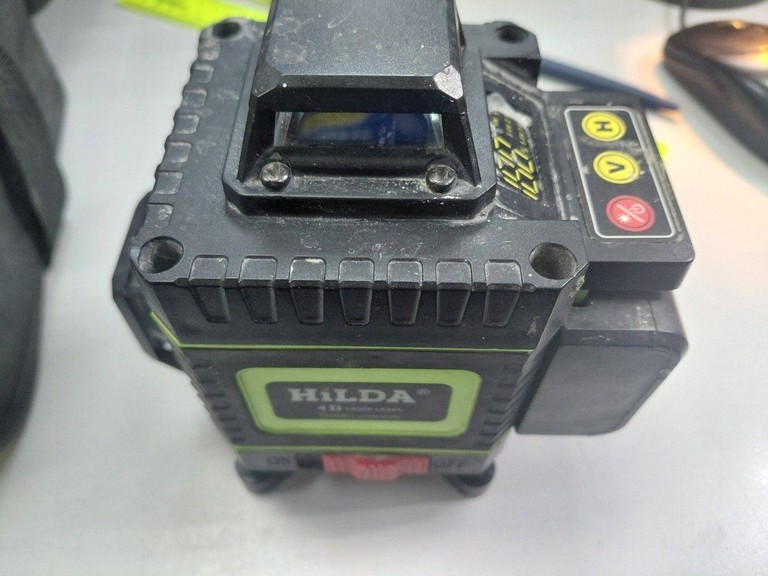 Дешево Hilda 4d 360 16 lines з ломбарду