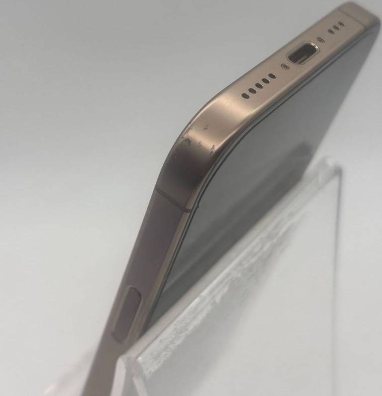 Apple iphone 16 pro 256gb Код:01-200828866. Зображення 10