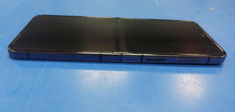 Samsung galaxy flip5 8/512gb Код:01-201004027. Зображення 5
