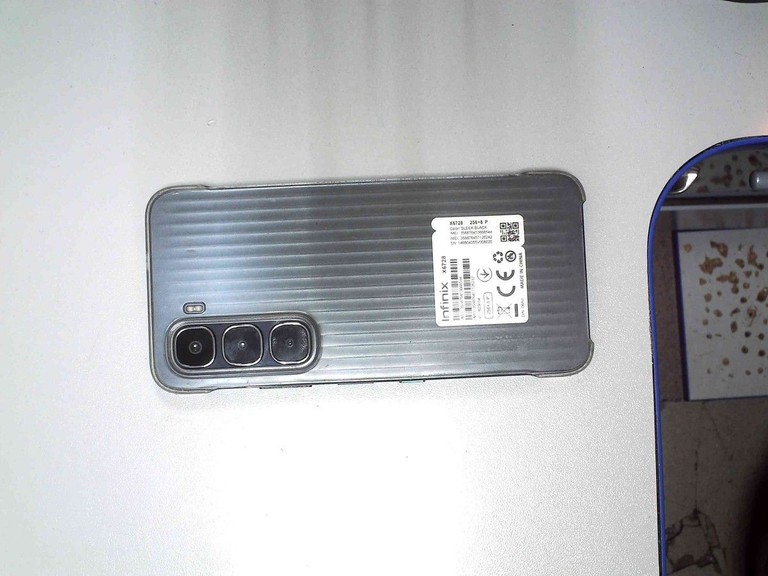 Дешиво Infinix infinix hot 60i x6728 8/256gb с ломбарда