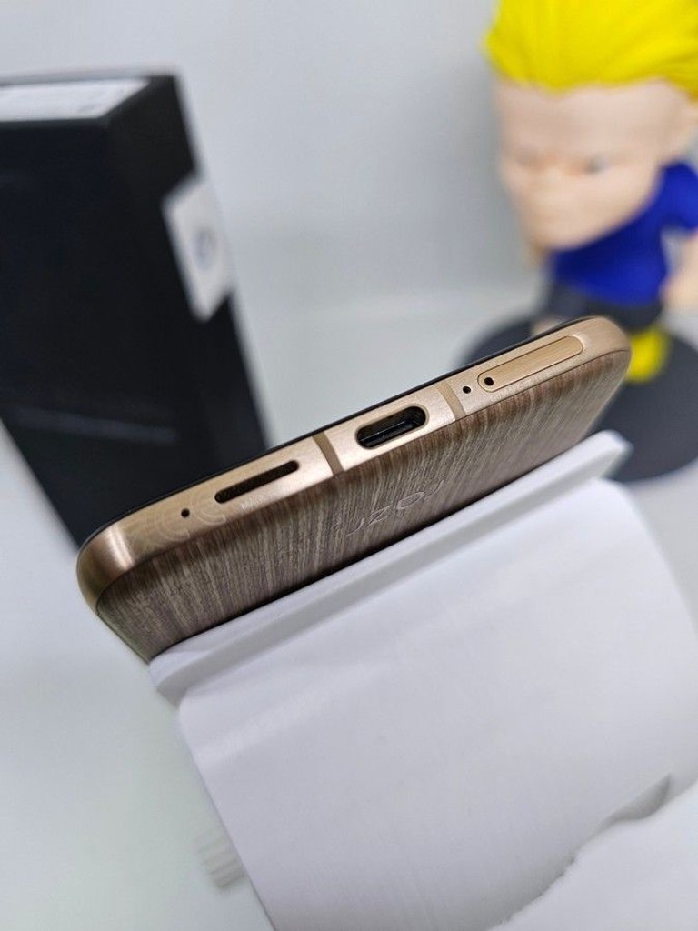 Motorola razr 60 ultra 16/512gb Код:01-201057652. Зображення 6