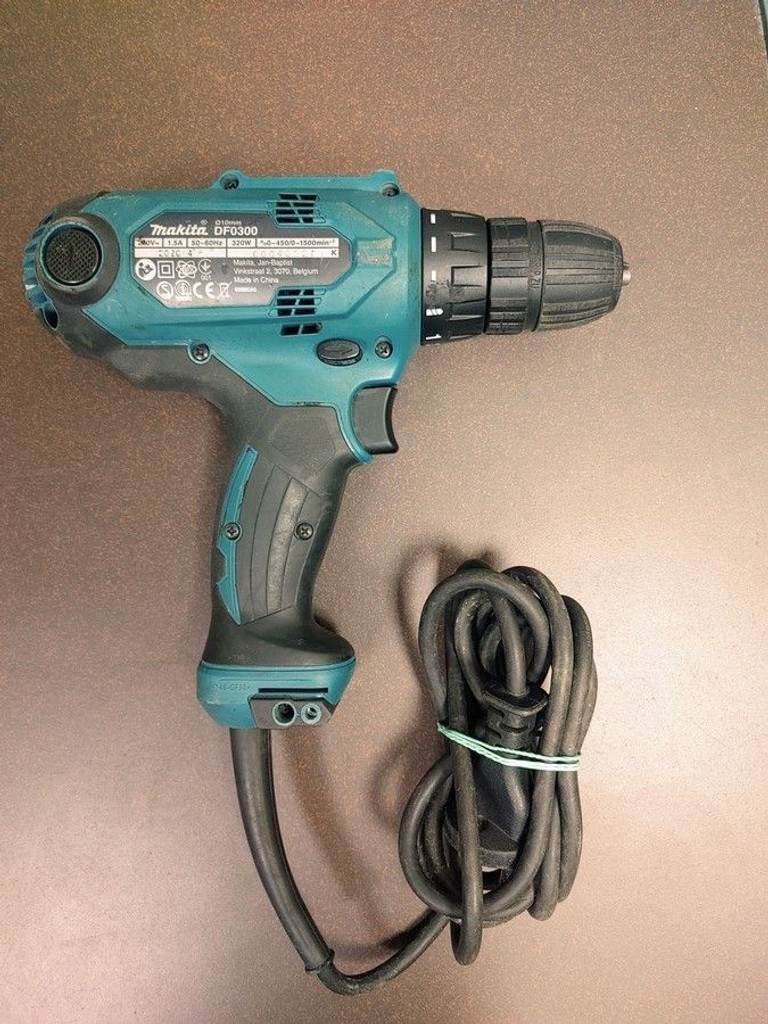 Оголошення Makita DF0300 Б/У