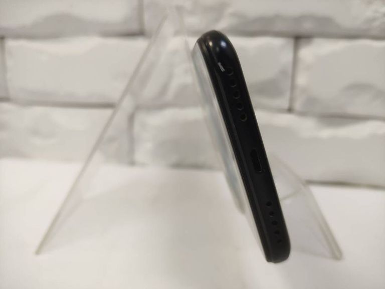 Дешиво Xiaomi redmi 6 pro 4/64gb с ломбарда