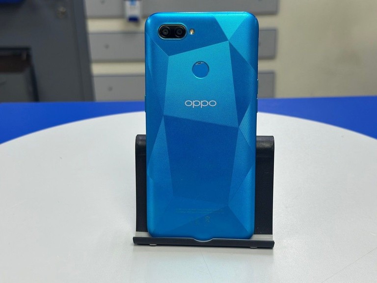 Купити OPPO A12 3/32GB Blue Б/У