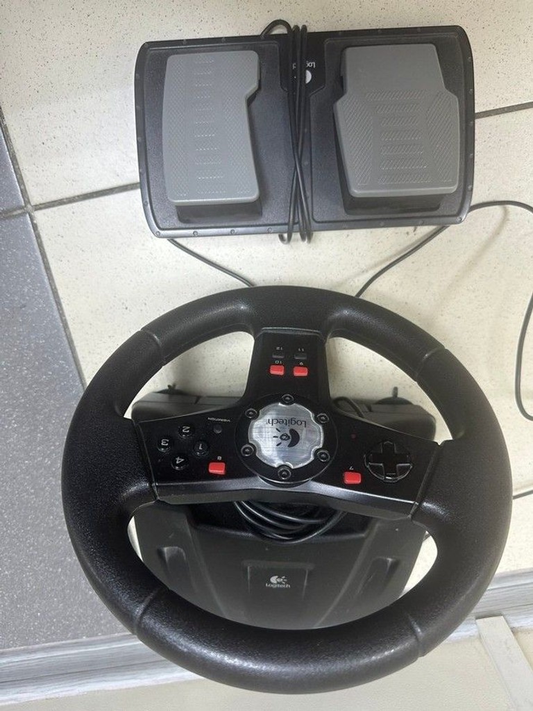 Дешиво Logitech formula vibration feedback wheel с ломбарда