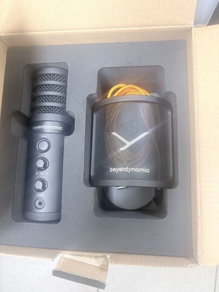 Купить Beyerdynamic Fox Б/У