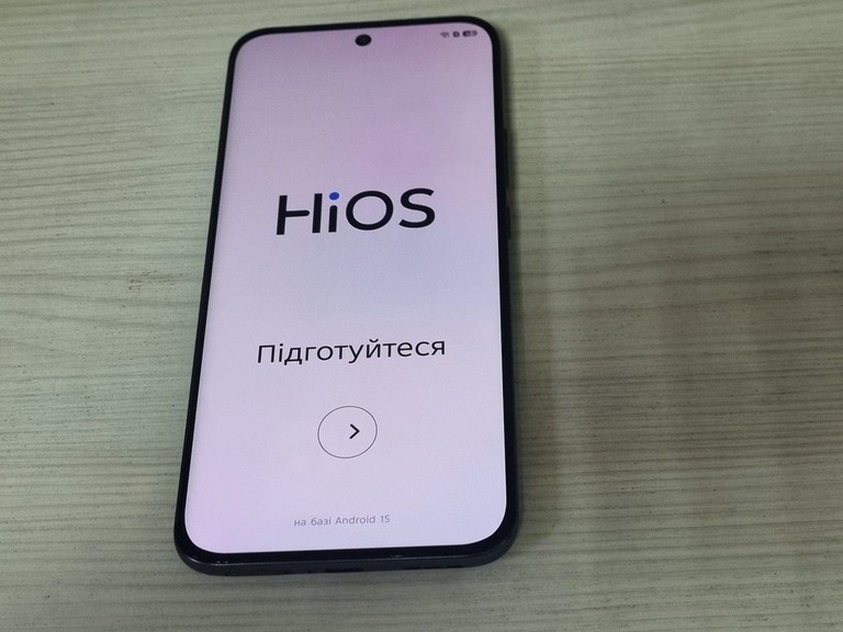 Дешиво Tecno Spark 40 Pro+ 8/256GB Nebula Black (4894947096334) с ломбарда