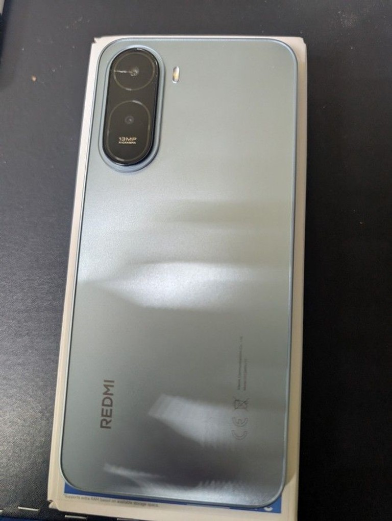 Купити Xiaomi Redmi A7 Pro 4/64GB Black Б/У