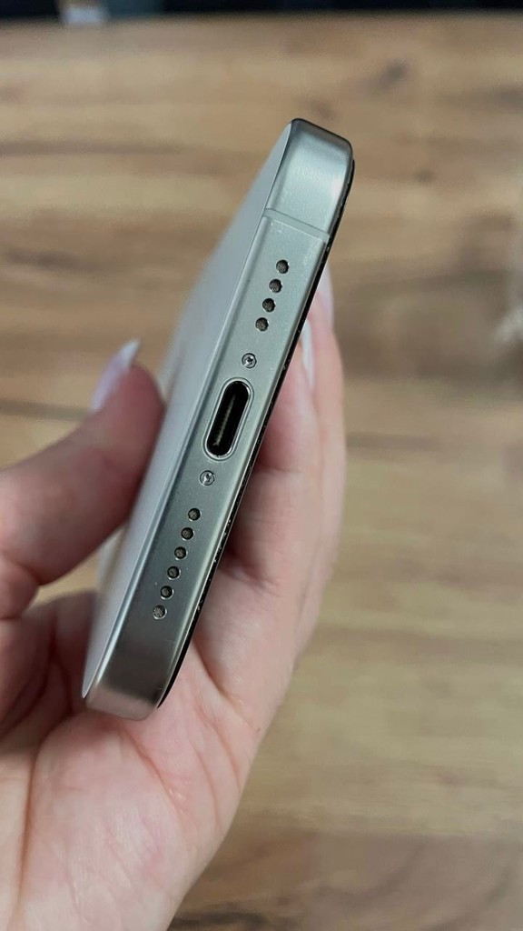 Apple iPhone 15 Pro Max 256GB White Titanium (MU783) Код:null. Зображення 6