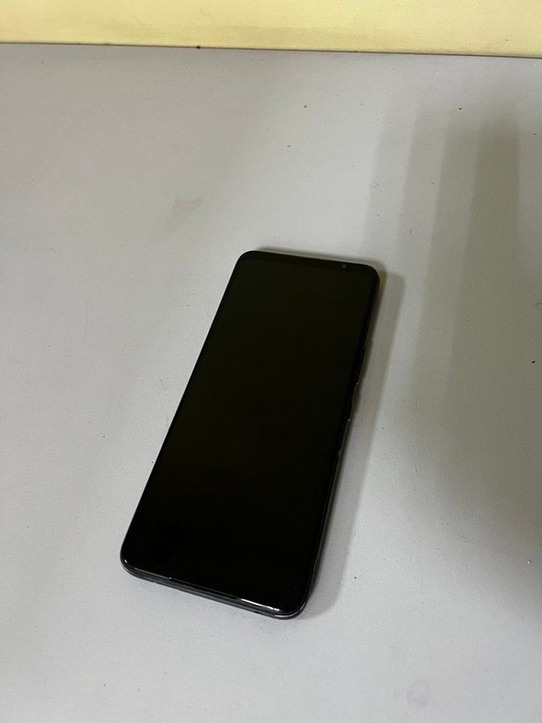 Купити Asus rog phone 5s 12/128gb Б/У