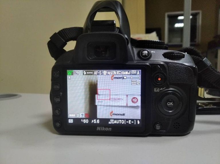 Оголошення Nikon d3100 nikon nikkor af-s 18-55mm 1:3.5-5.6g vr dx swm aspherical Б/У