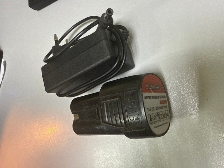 Дешево Sturmax CCM9916S з ломбарду