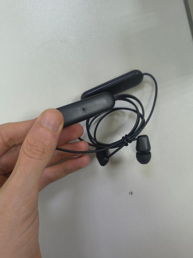 Дешиво Sony wi-c100 с ломбарда
